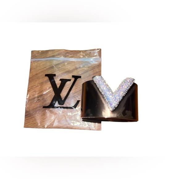 Louis Vuitton Essential V Cuff Bracelet Metal with Crystals - Picture 7 of 16